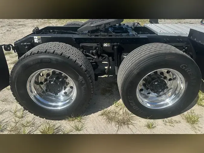 2020 PETERBILT 579