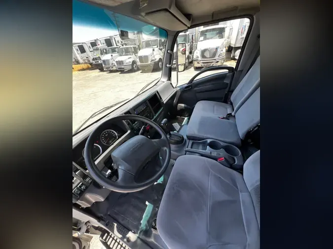 2019 ISUZU NPR