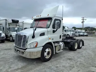 2017 FREIGHTLINER CASCADIA 113