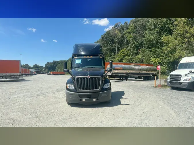 2022 International LT625