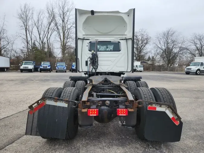 2020 NAVISTAR INTERNATIONAL LT625 DAYCAB T/A