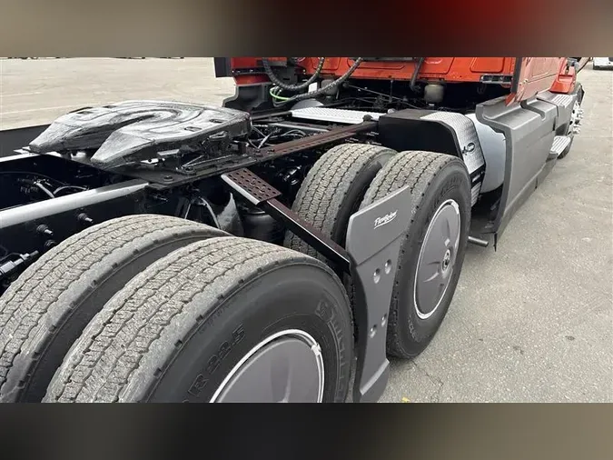 2022 INTERNATIONAL LT