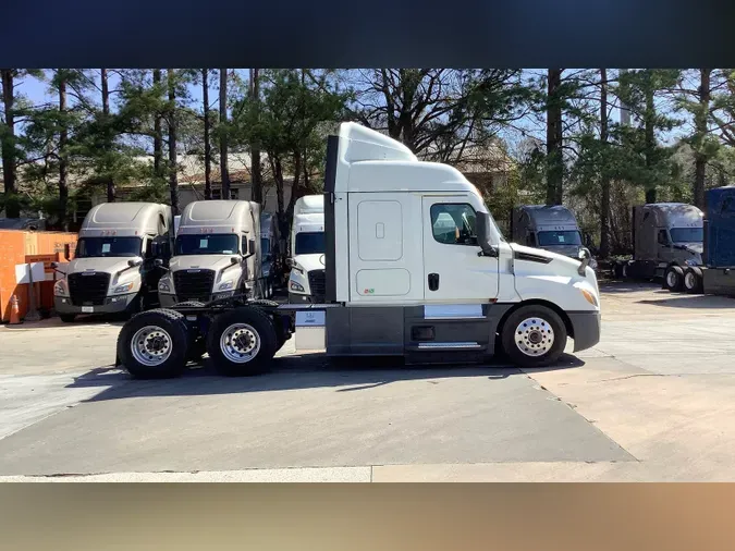 2021 Freightliner Cascadia