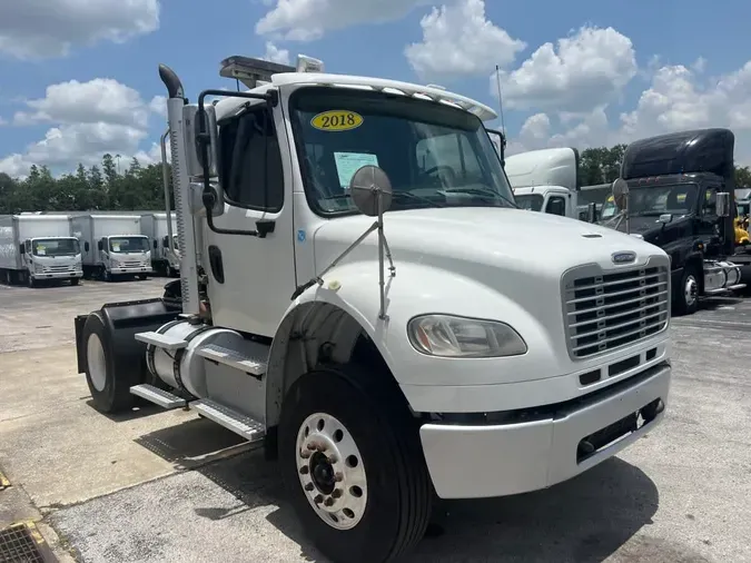 2018 FREIGHTLINER M2 106