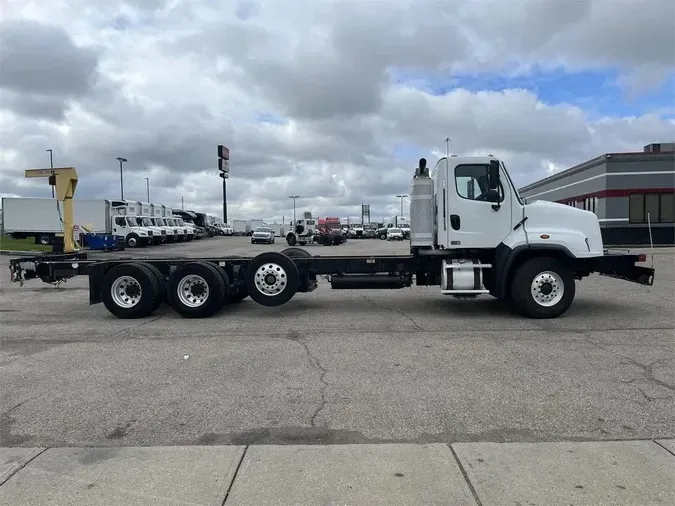 2013 Freightliner 114SD