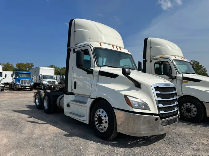 2019 FREIGHTLINER/MERCEDES NEW CASCADIA PX12664