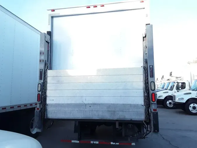 2019 FREIGHTLINER/MERCEDES M2 106