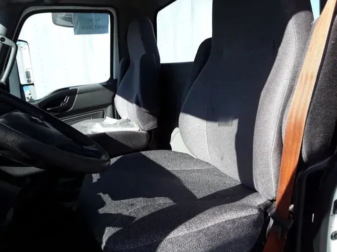 2019 NAVISTAR INTERNATIONAL LT625 DAYCAB T/A2efa9a505b8c2323e07a1c3740ca234a