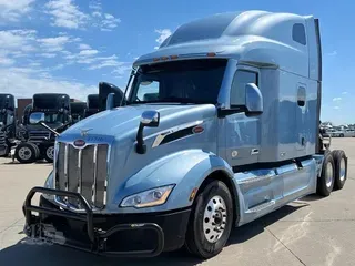 2023 PETERBILT 579