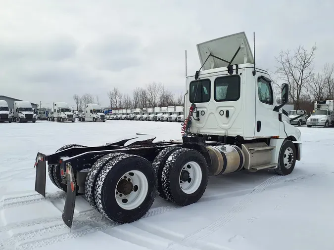 2020 FREIGHTLINER/MERCEDES NEW CASCADIA PX12664