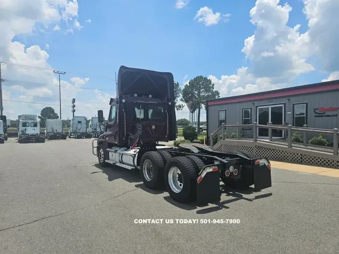2020 FREIGHTLINER CASCADIA 125