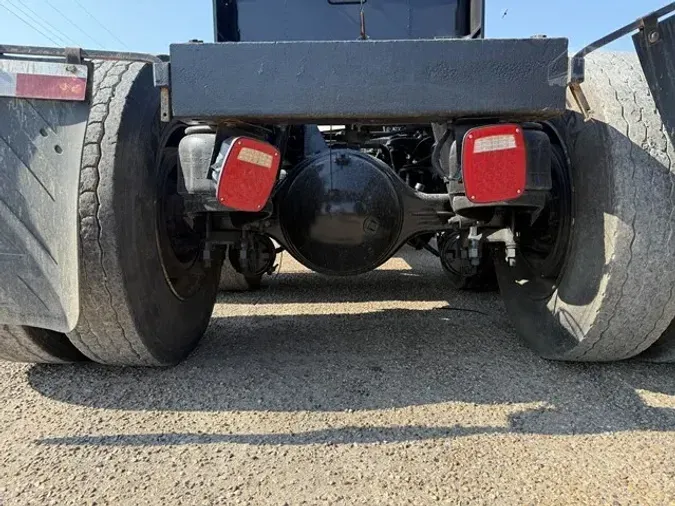 1997 PETERBILT 379EXHD