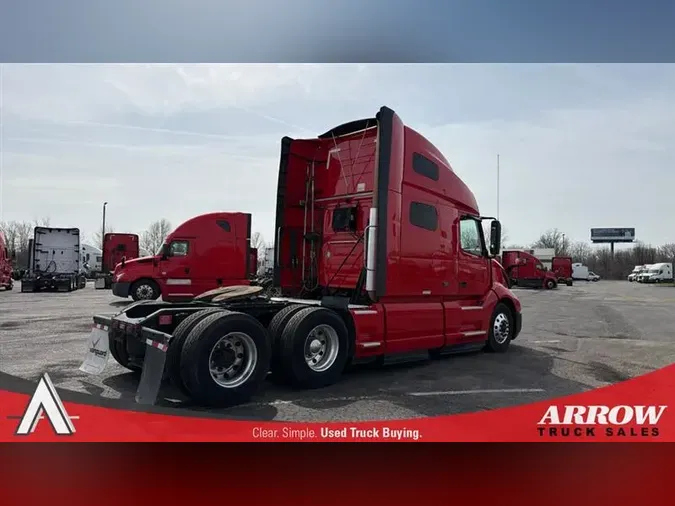 2023 VOLVO VNL760