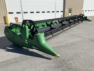 2010 John Deere 635F