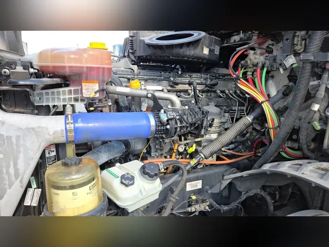 2022 Freightliner Cascadia 126