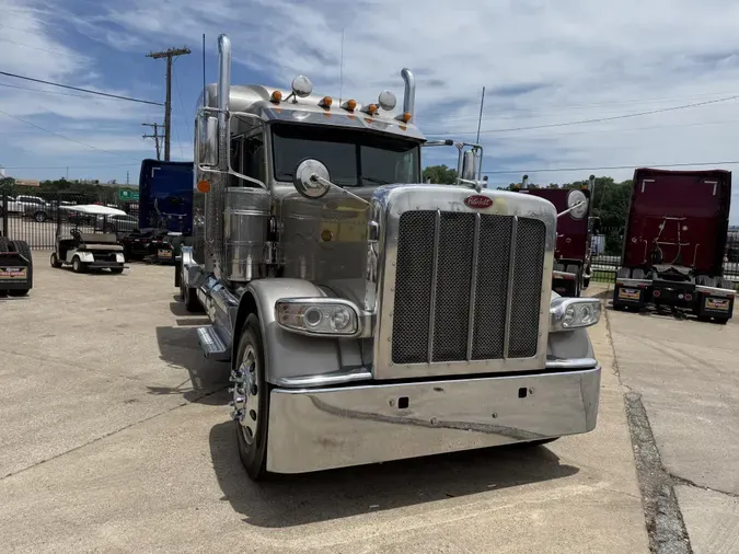 2019 Peterbilt 389
