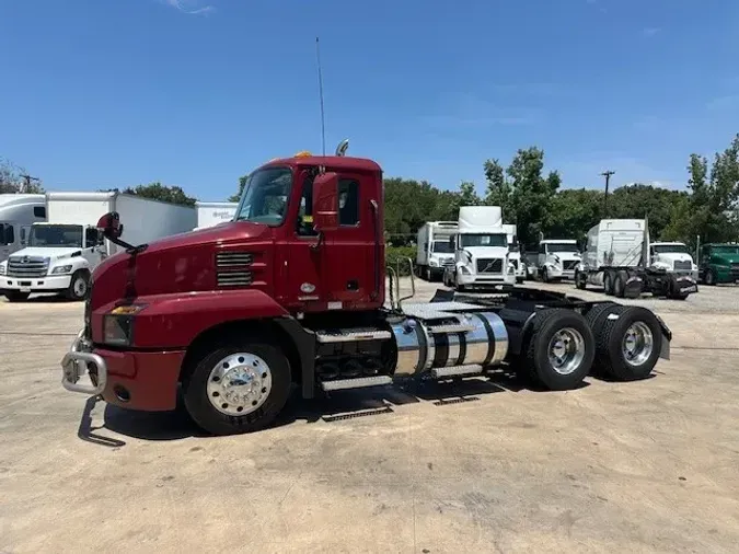 2019 MACK AN64T