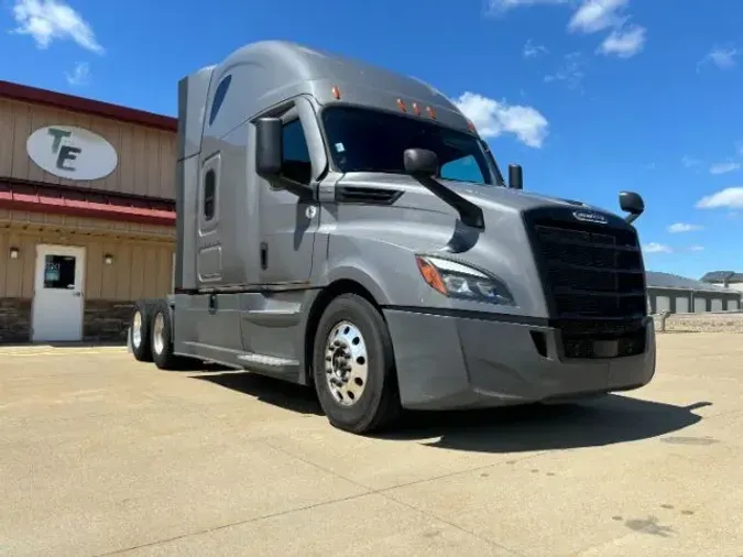 2022 Freightliner New Cascadia 1262f07822369fc7546346458d194324125