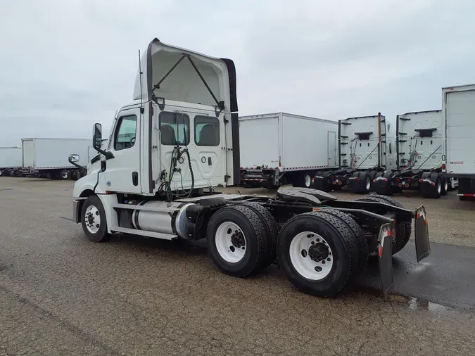 2020 FREIGHTLINER/MERCEDES NEW CASCADIA PX12664