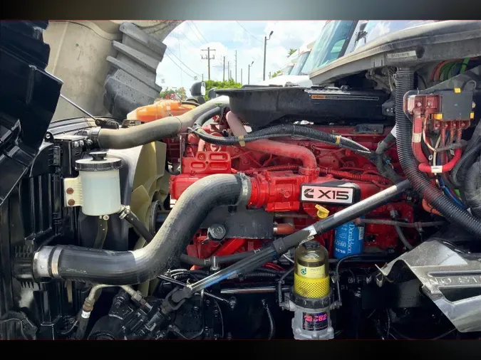 2022 INT LT625 6x4