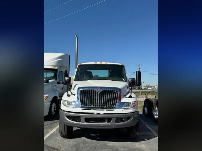 2019 International MV6072f09eeaa6899da7a0d38a26334b1341c