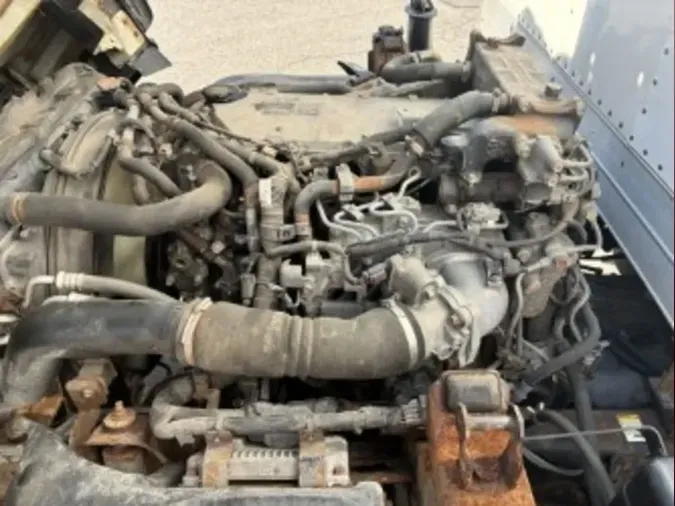 2019 ISUZU NQR