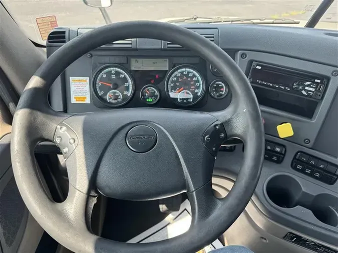 2018 FREIGHTLINER CA12562DC