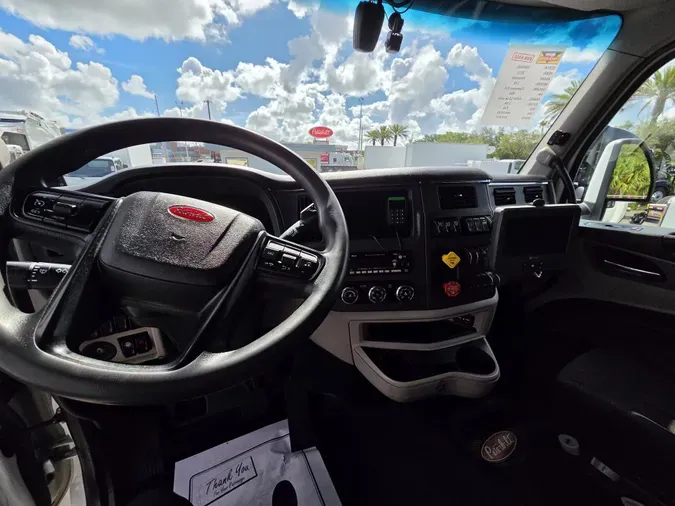 2022 Peterbilt 5792f18ba0ed5278b7fc3b412eecc28595e