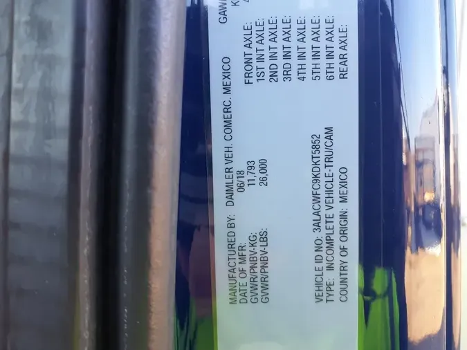 2019 FREIGHTLINER/MERCEDES M2 106