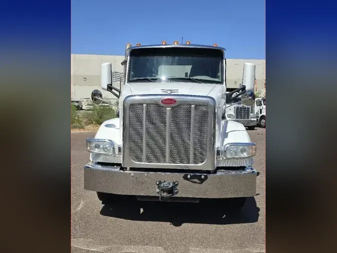 2020 Peterbilt 567