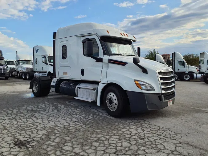 2019 FREIGHTLINER/MERCEDES NEW CASCADIA 126