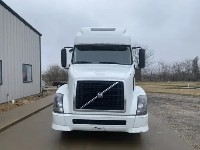 2015 Volvo VNL64T670