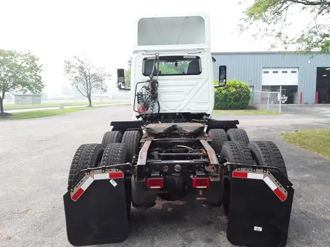 2020 NAVISTAR INTERNATIONAL LT625 DAYCAB T/A