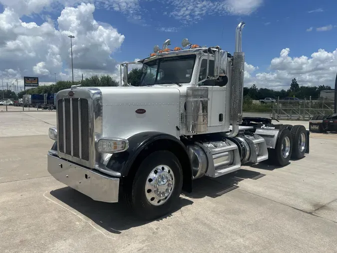 2020 Peterbilt 389