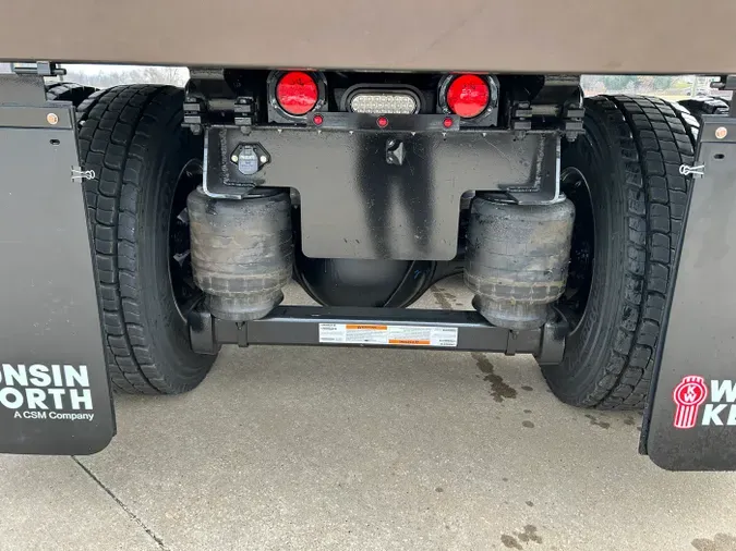 2026 Kenworth T8802f26b7cd98894b37c18ca119a3914d3d