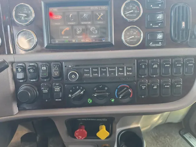 2016 Peterbilt 389