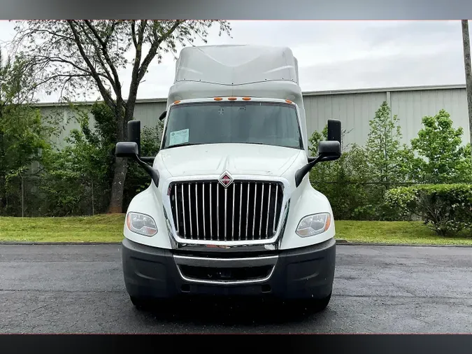 2022 INT LT625 6x4