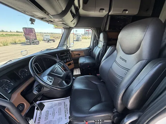 2023 Freightliner Cascadia