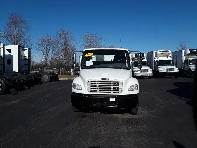 2018 FREIGHTLINER/MERCEDES M2 106