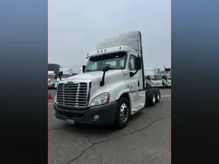 2019 FREIGHTLINER/MERCEDES CASCADIA 125