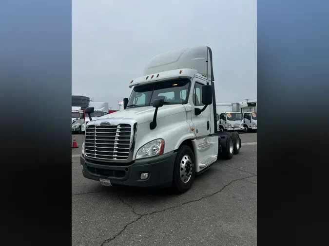 2019 FREIGHTLINER/MERCEDES CASCADIA 1252f2dcbae8a9df7e3d7d68cae390b5e5c
