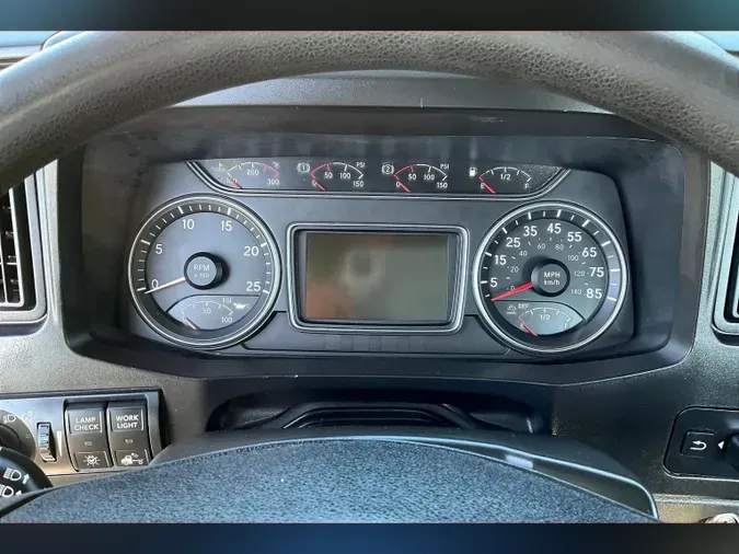 2019 INT LT625 6x42f2f930191b3acaebf2102ca1b872de3