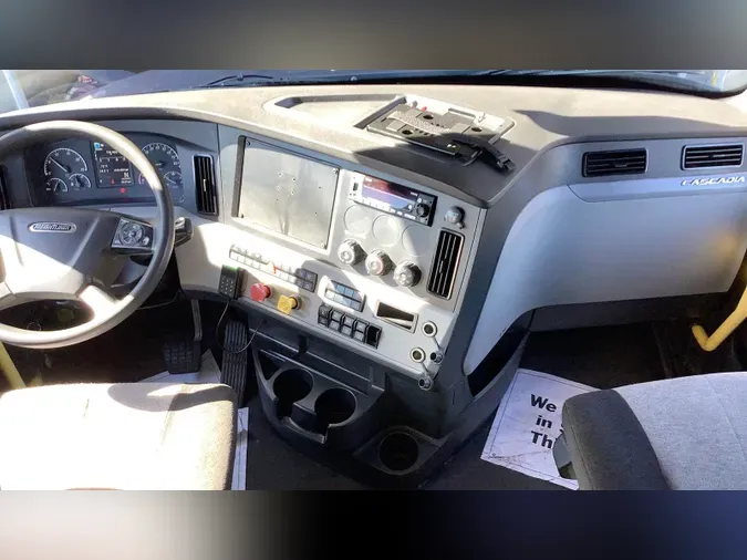 2022 Freightliner Cascadia 126