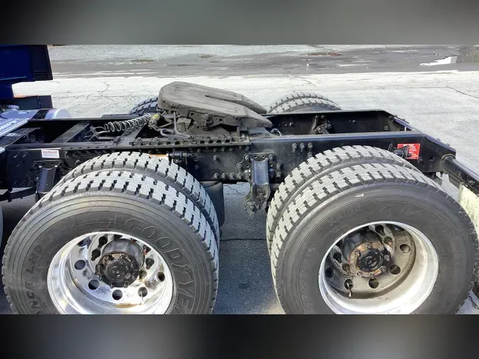 2022 Volvo VNL7602f3620a898e69588dbc135009465e4c8