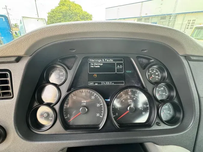 2021 Peterbilt 579