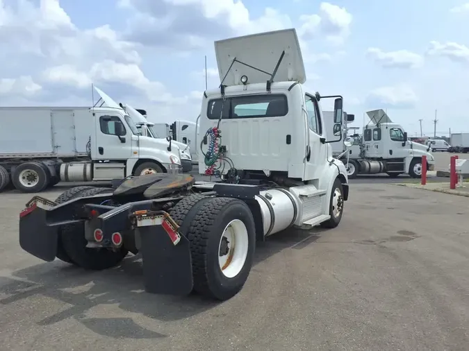 2020 FREIGHTLINER/MERCEDES M2-112