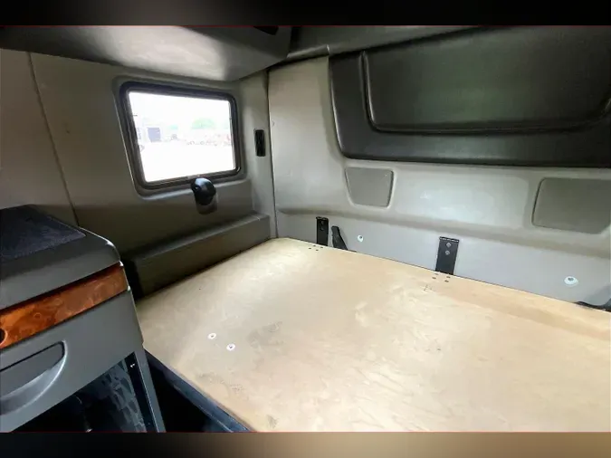 2022 INT LT625 6x4