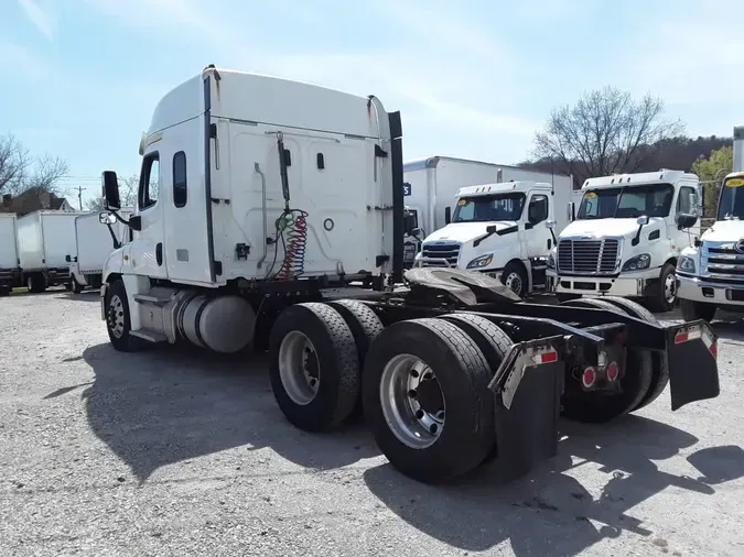 2018 FREIGHTLINER/MERCEDES CASCADIA 125