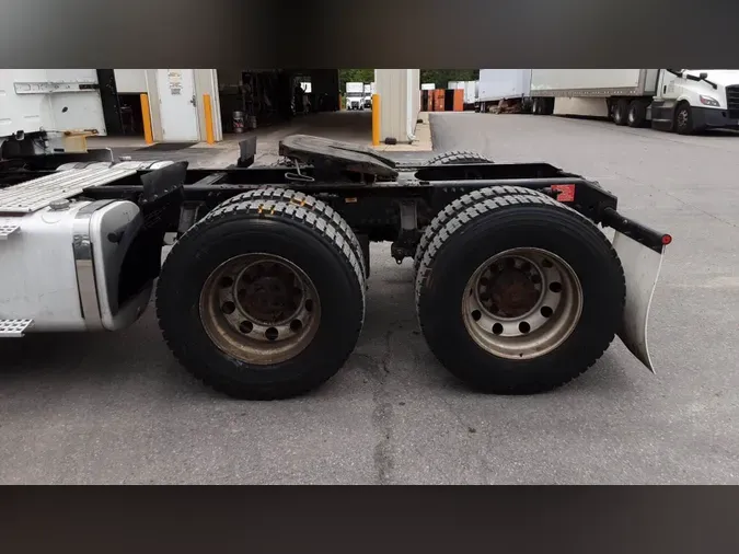 2018 Volvo VNL300