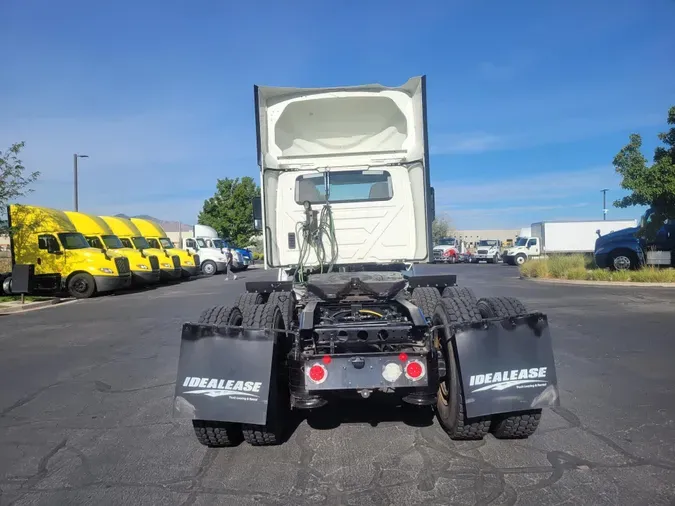2020 International LT625
